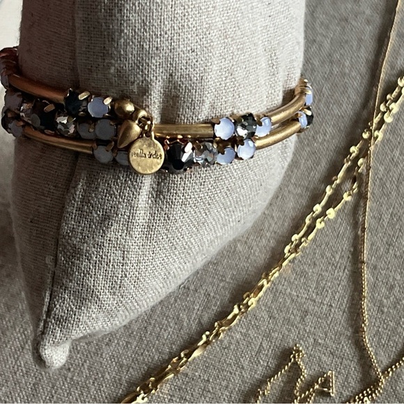 Stella & Dot 2 Pendant Necklaces 1 Wrap Bracelet Gold White Black 28” Chains - Picture 10 of 15